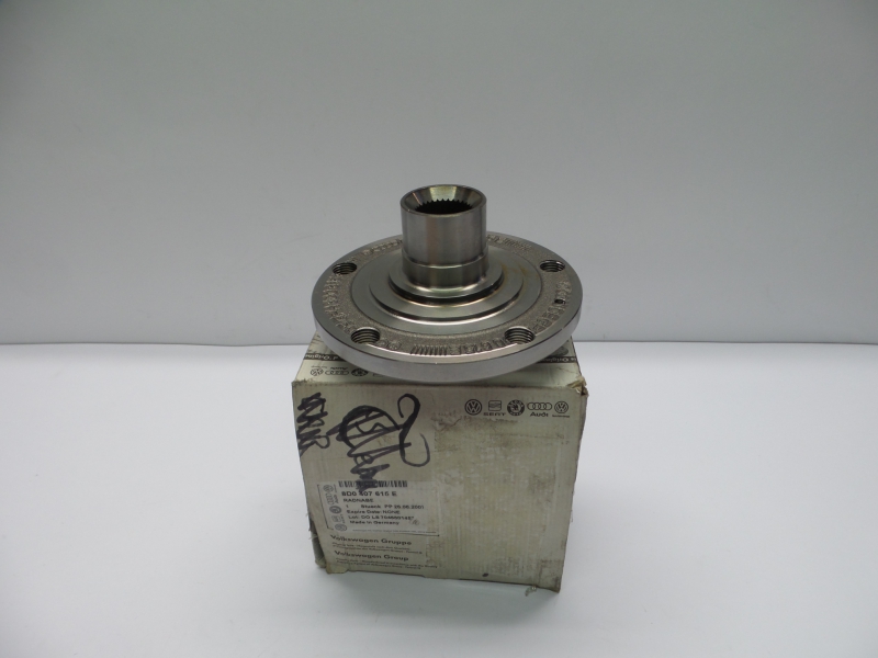 Wheel Hub, 8D0407615E
