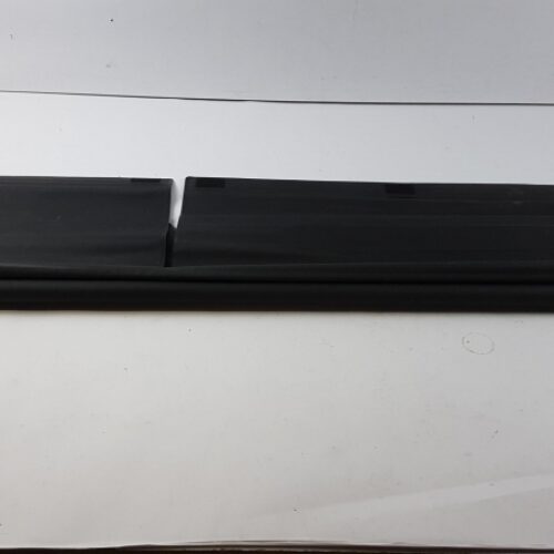 Rear Shelf, MR609158