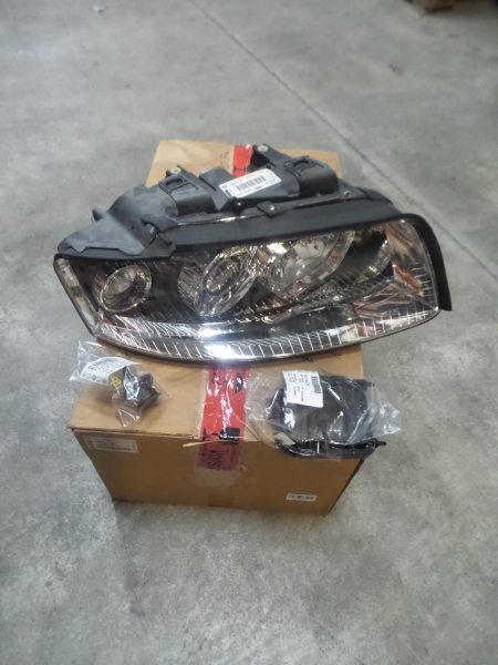 Headlight, 8E0941030H