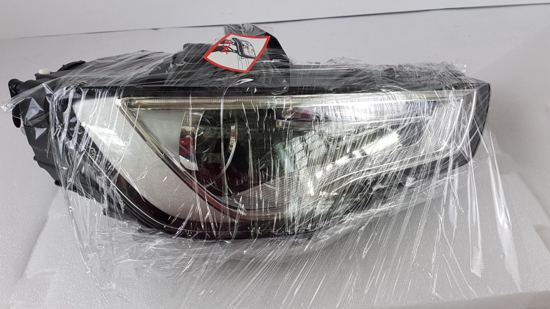 Headlight, 8V0941044L