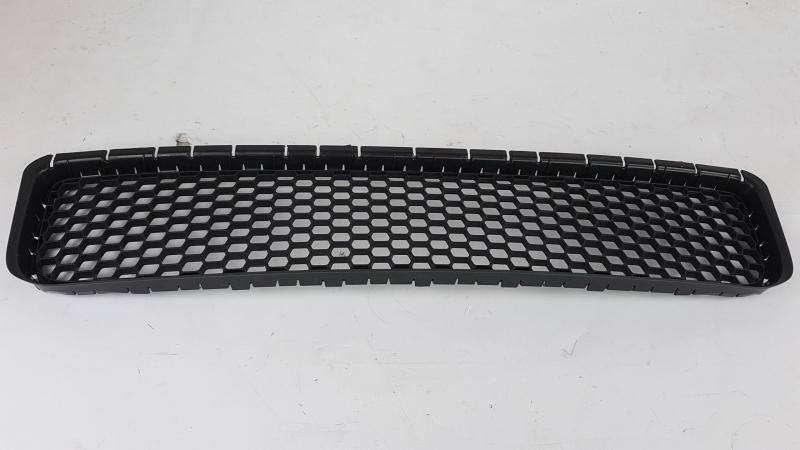 Ventilation Grille, Bumper, 7L6853678F9B9