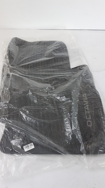 Floor Mat Set, 5E4061500