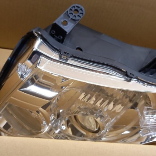 Headlight, 8301C665