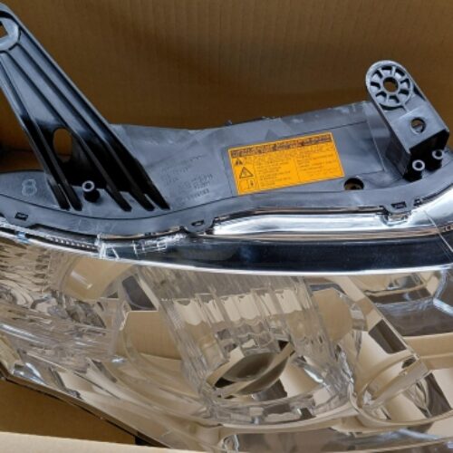 Headlight, 8301C182