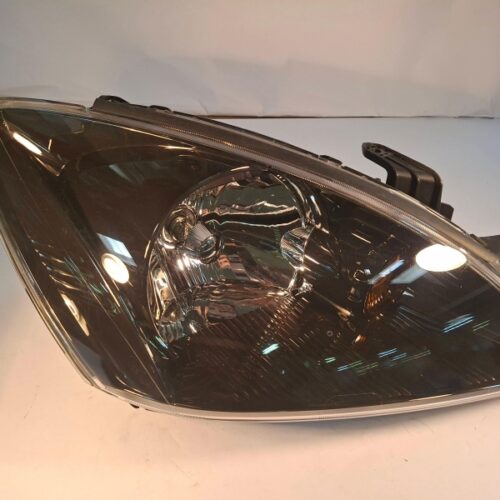 Headlight, MN161676