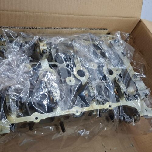 Cylinder Head, 1005A863