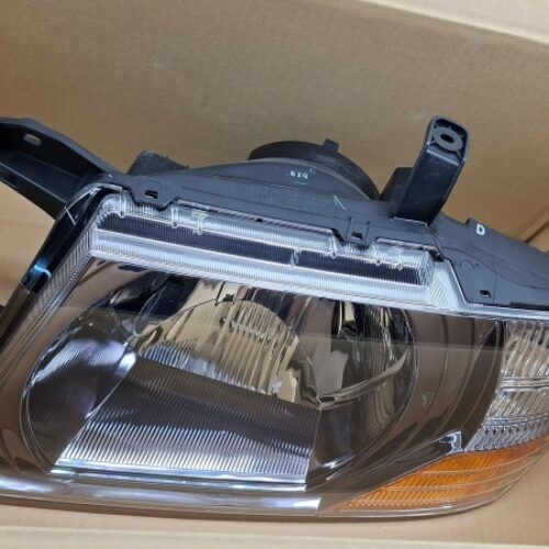 Headlight, 8301A289