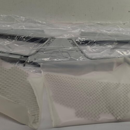 Radiator Grille, MZ313901