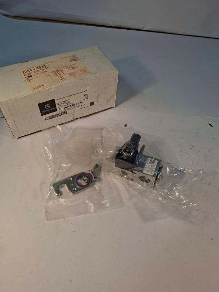 Expansion Valve, Air Conditioning, A1678309601