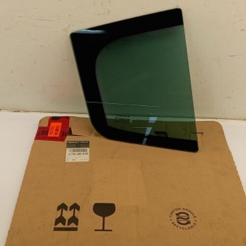 Side Window, 822620003R