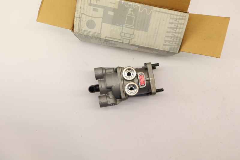 Brake Valve, Service Brake, A003431150580