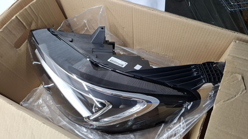 Headlight, YP00126280