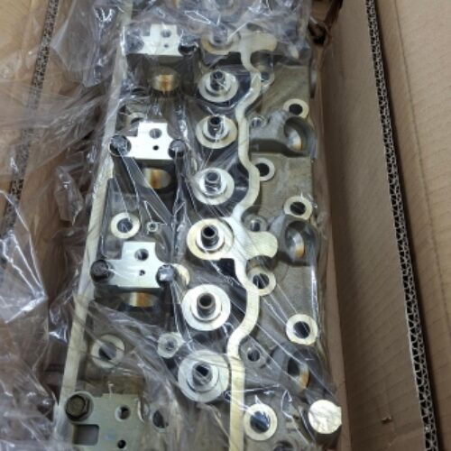 Cylinder Head, MD185926