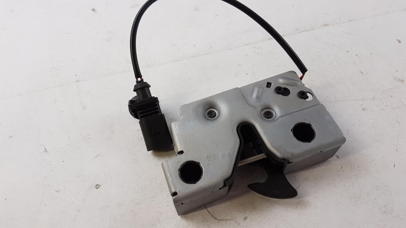 Bonnet Lock, 6R1823509G