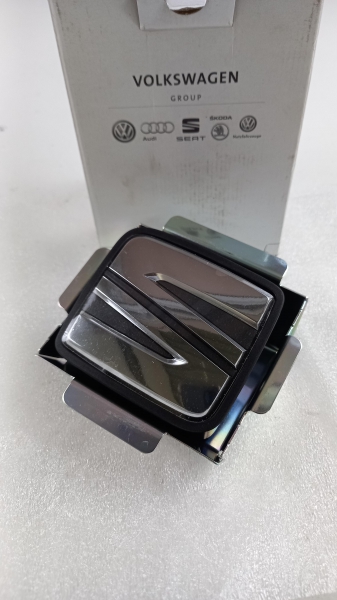 Tailgate Handle, 6J0827565ARYP