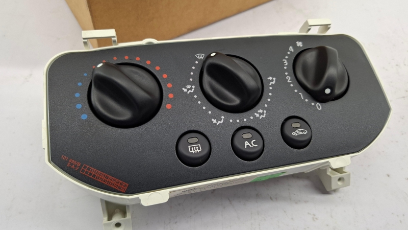 Control Unit, Heating / Ventilation, 7701049075